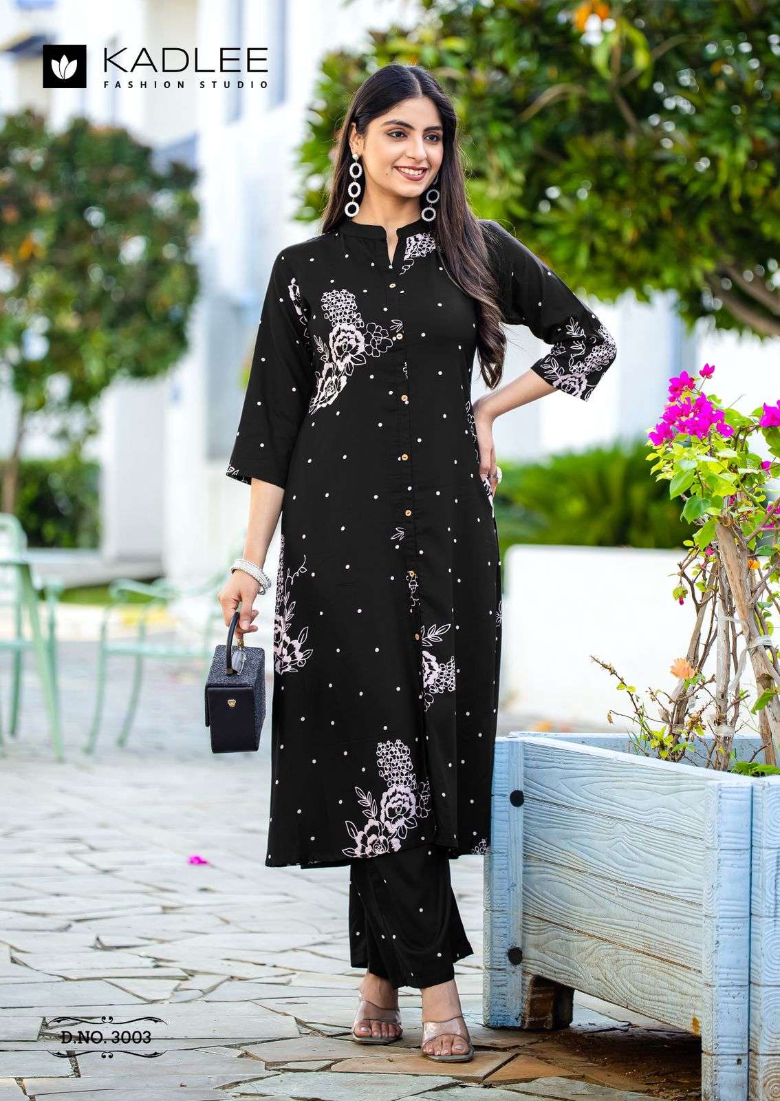 Kadlee Karnaee Surat kurti suppliers