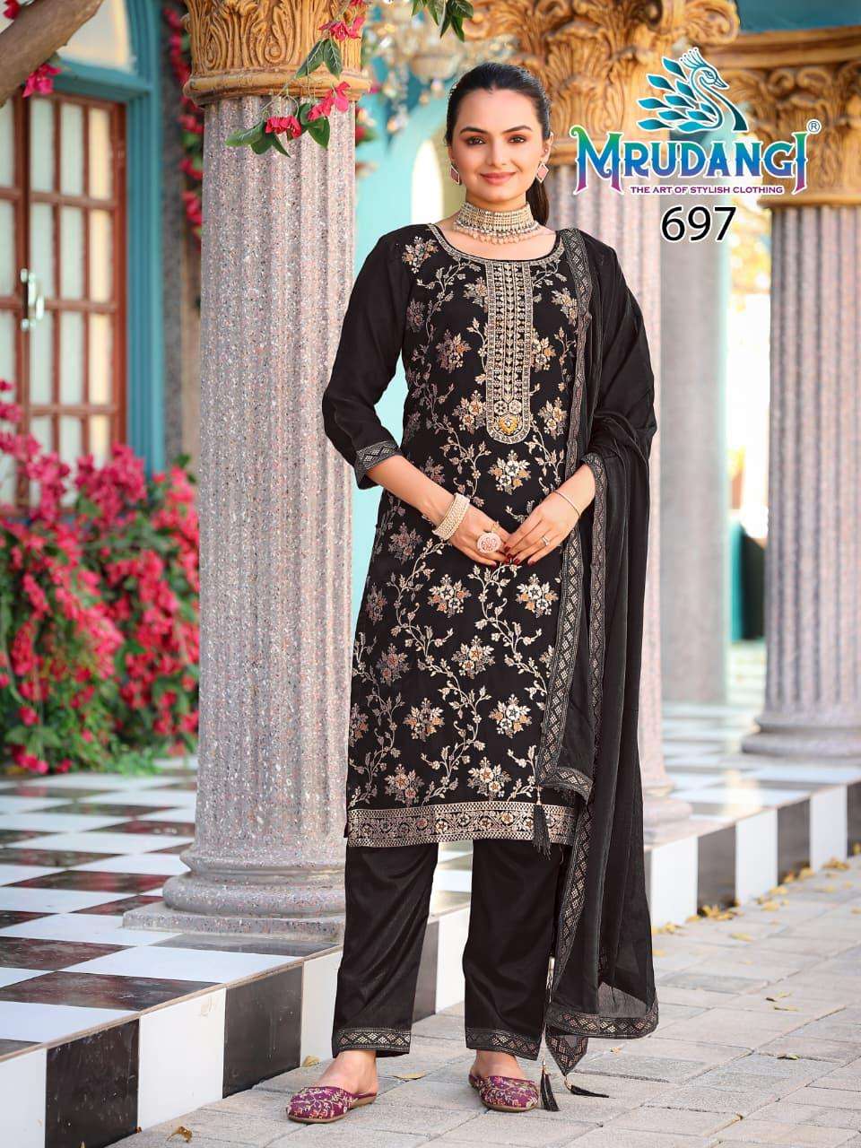 Mrudangi Priyanshi Kurti retailers in Mumbai