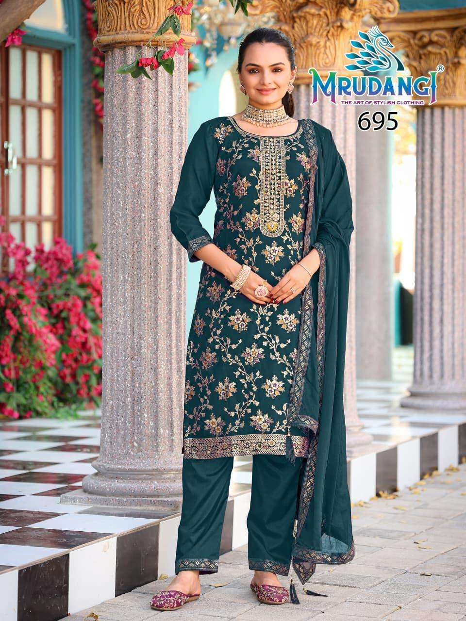 Mrudangi Priyanshi Kurti retailers in Mumbai