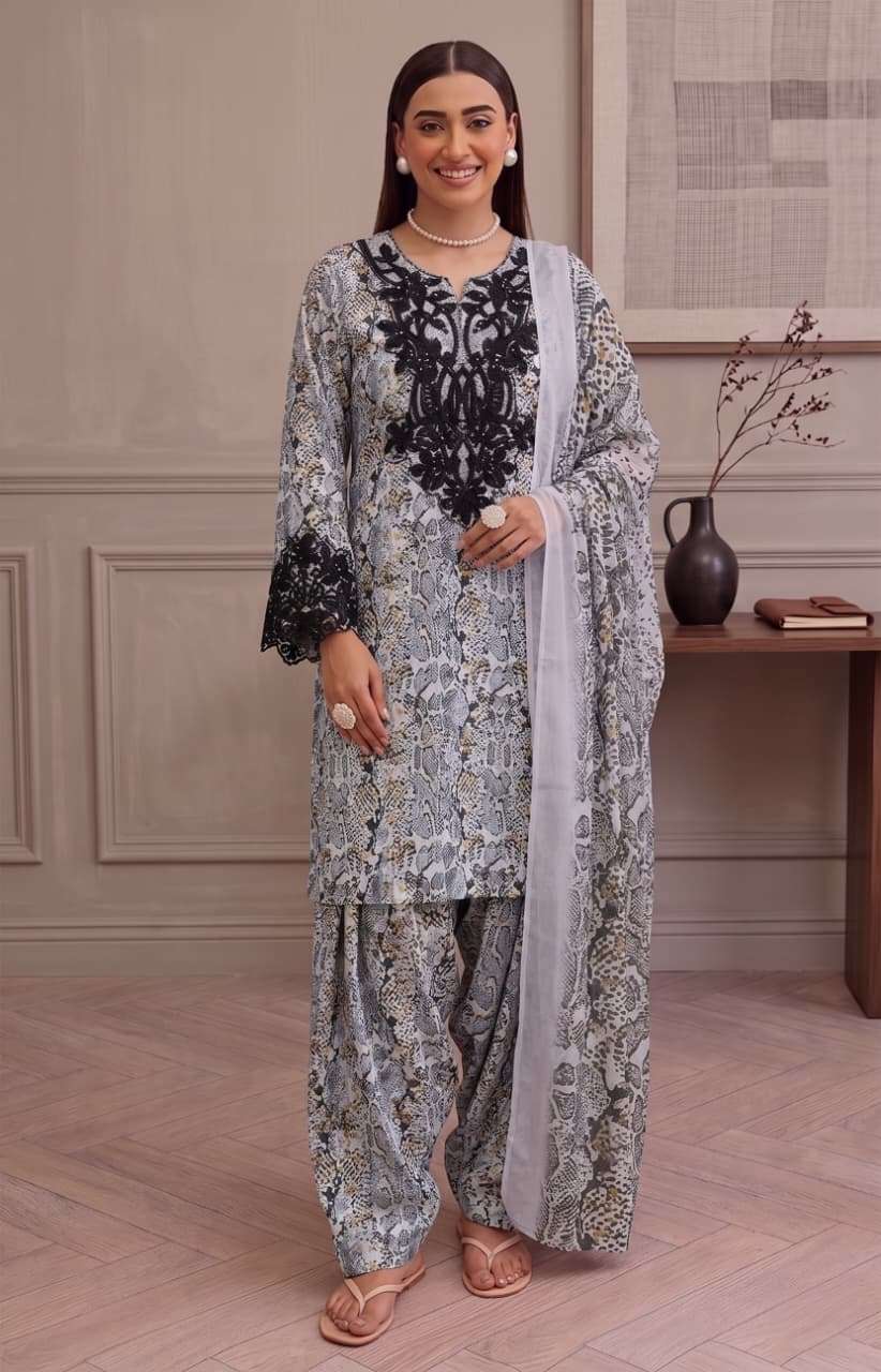 Afsana Ramika Farshi wholesale salwar kameez pakistan