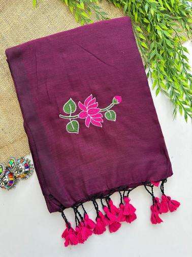 Blousewala wholesale saree market in ahemdabad