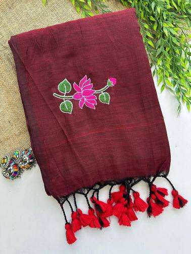 Blousewala wholesale saree market in ahemdabad