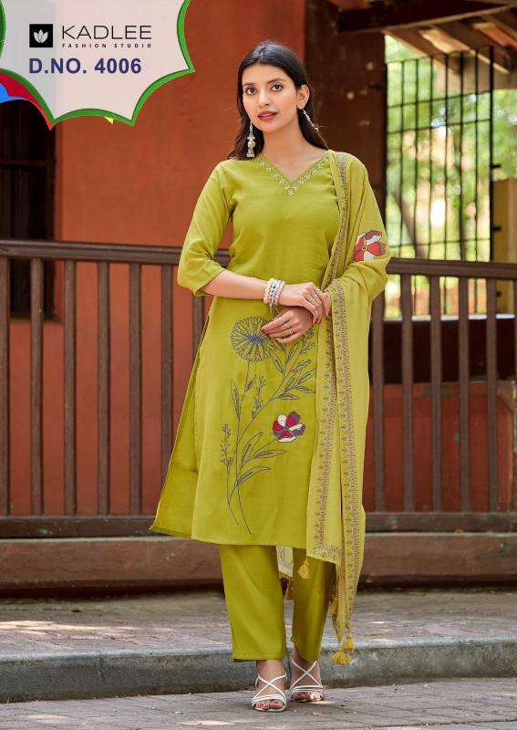 Kadlee raahi best wholesale kurti market in surat