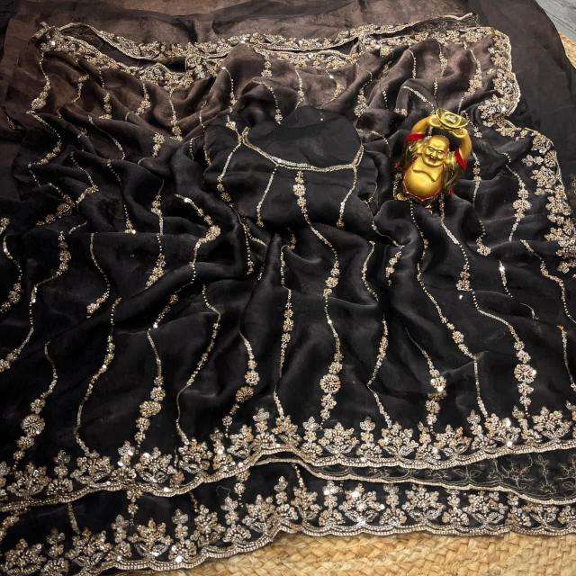 Mahotsav pavikaw olesale saree market in surat 