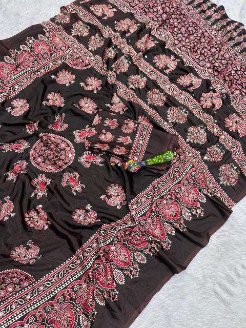 Vastrangan saree shop in jamnagar