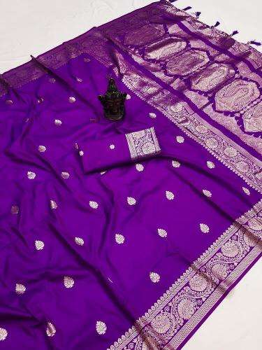 Vastrangan wholesale saree shop in rajkot