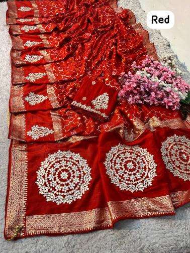 Vinayak best wholesale saree market in surat