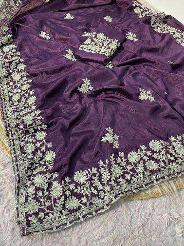 Vinayak wholesale saree market in surat