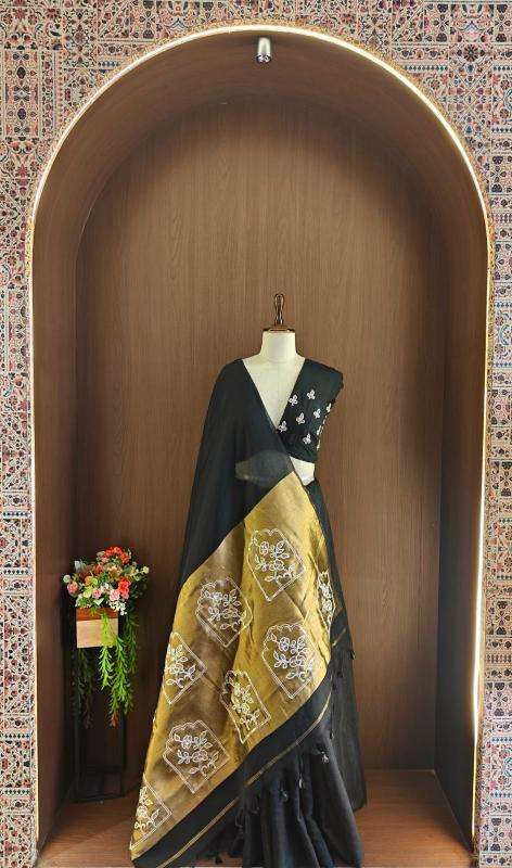 Akshara Wholesale saree suppliers in Vadodara