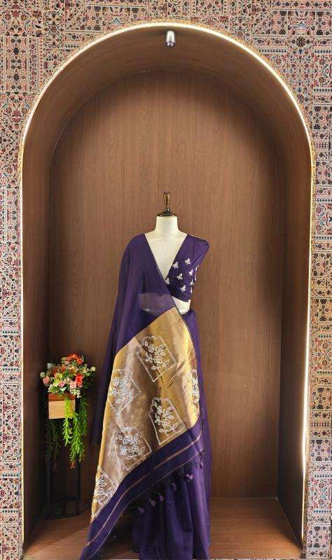 Akshara Wholesale saree suppliers in Vadodara