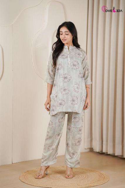 Dveeja chhava Discount kurtis in Surat