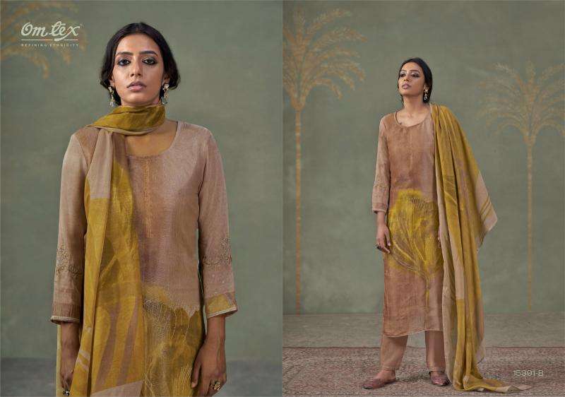 Omtex mehnaaz Wholesale clothing market in Vadodara