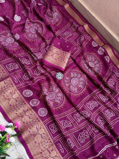 Vastrangan Sarees wholesale market in Rajkot