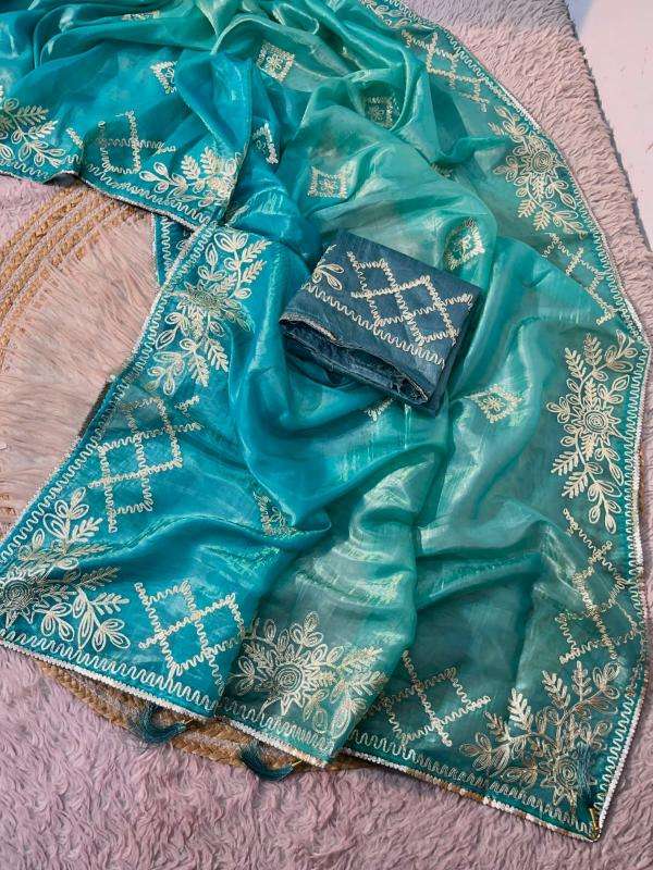Vinayak Saree wholesalers in Gujarat