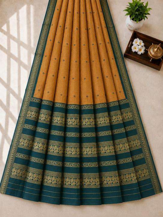Nivara satrani  Kachchh saree wholesale shops