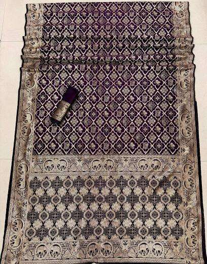Vastrangan  Discount sarees in Anand market