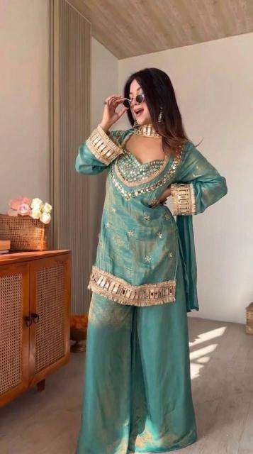 90s fashion RR-1014 Salwar Kameez manufacturers in Vadodara