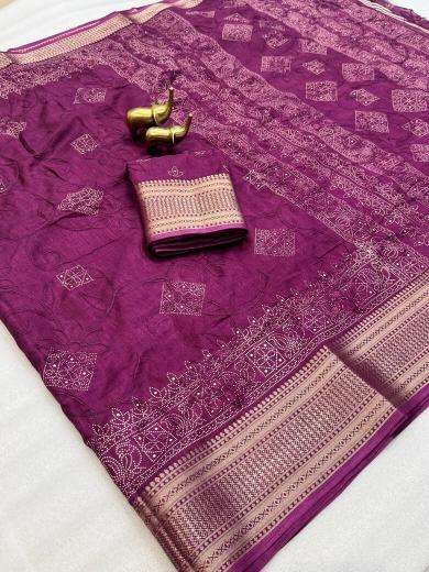 Vastrangan Saree market in Chhota Udaipur