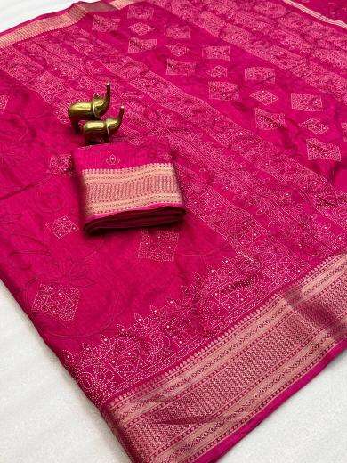 Vastrangan Saree market in Chhota Udaipur