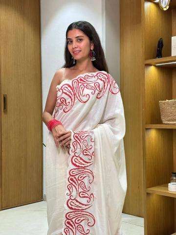 Astitva embroidery best wholesale saree market in surat