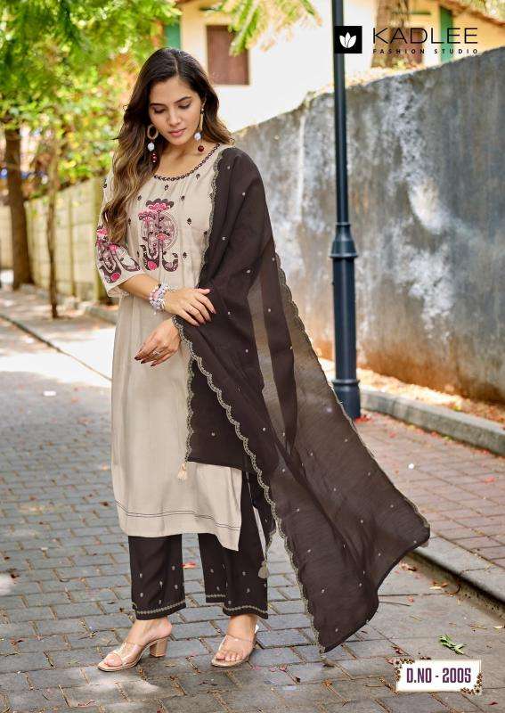 Kadlee rajvee wholesale kurti shopping